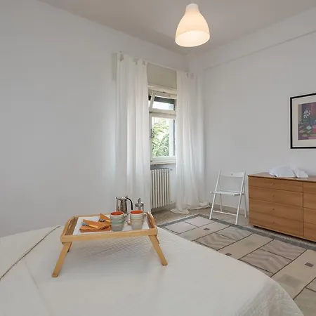 Flats4Rent Maximiliano Verona